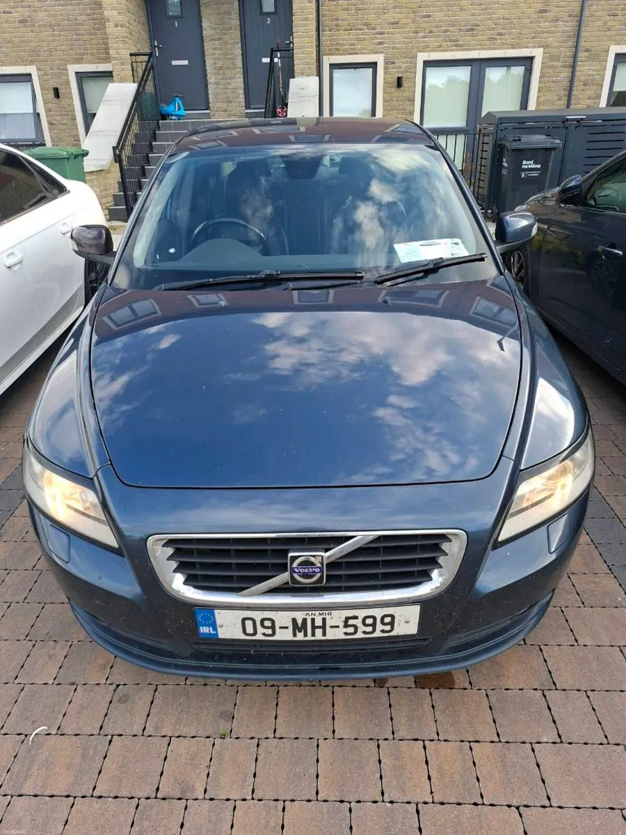 Volvo S40, 2.0 Diesel, 2009 - Image 1