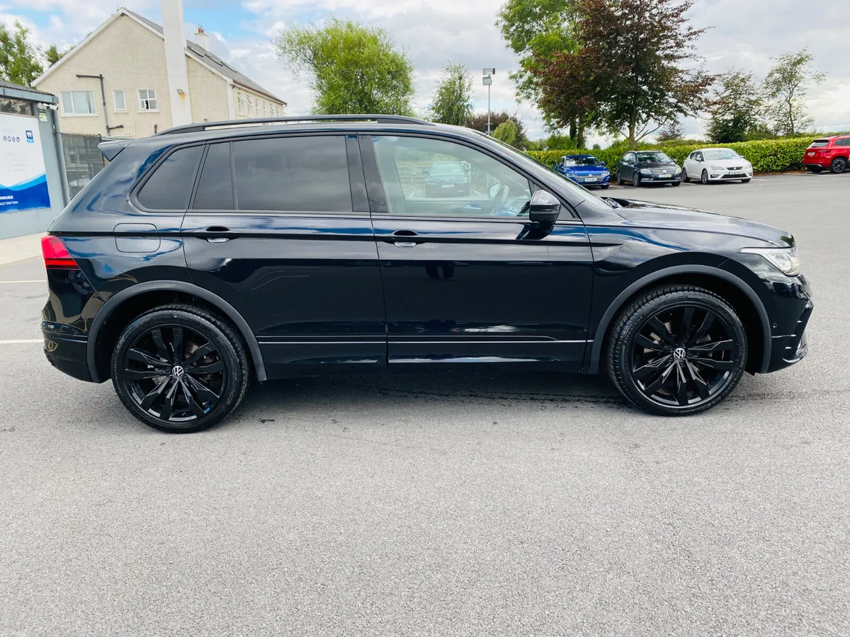 VOLKSWAGEN TIGUAN R-LINE DSG 1.4 TSI HYBRID 2024 - Image 4