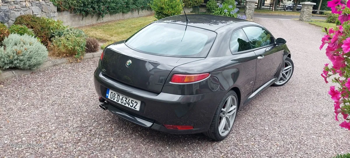 Alfa Romeo GT 2008 - Image 5