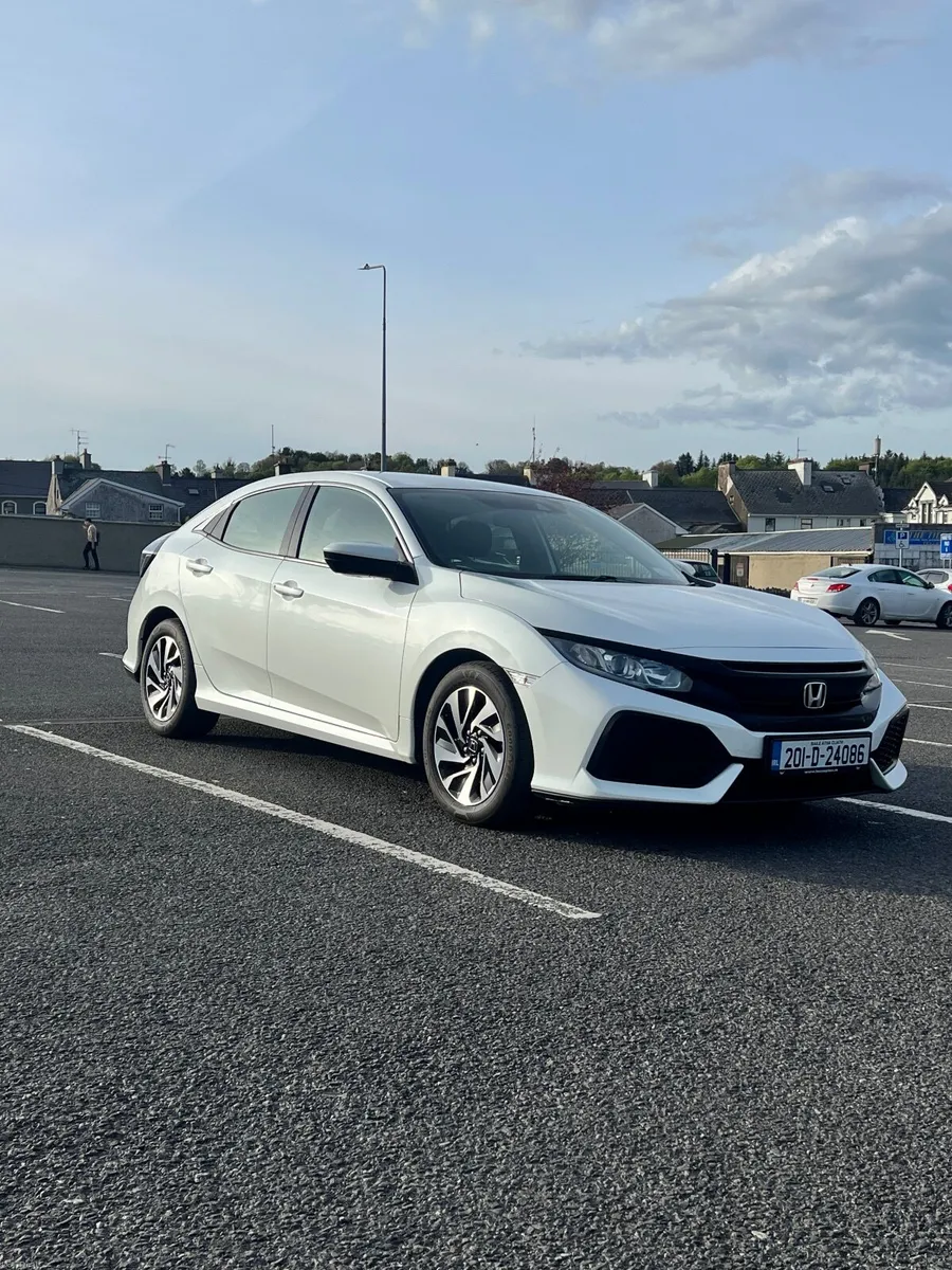 Honda Civic 2020 - Image 4
