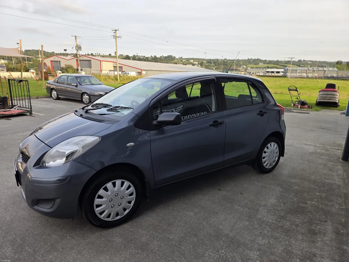 Toyota Yaris 2009 - Image 4