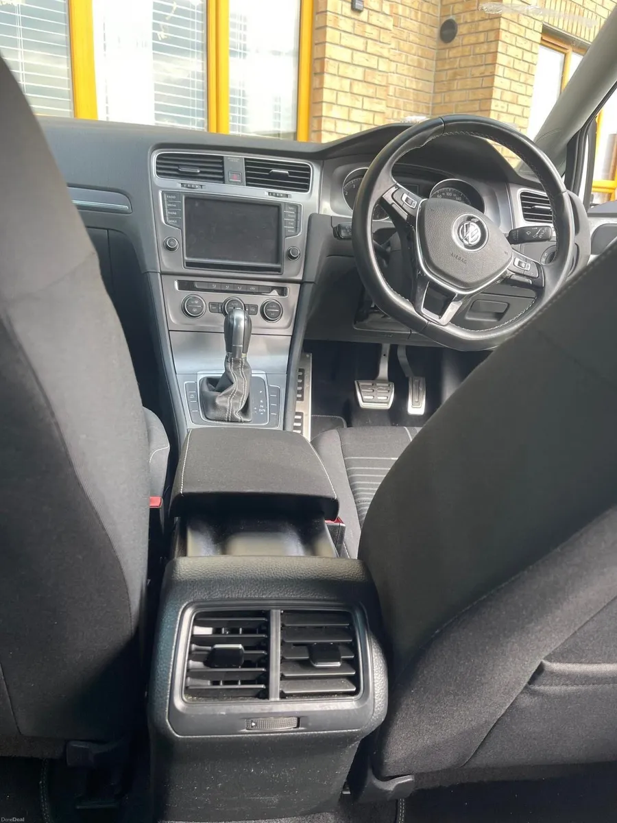 Volkswagen Golf 152 High Spec Low milage - Image 3