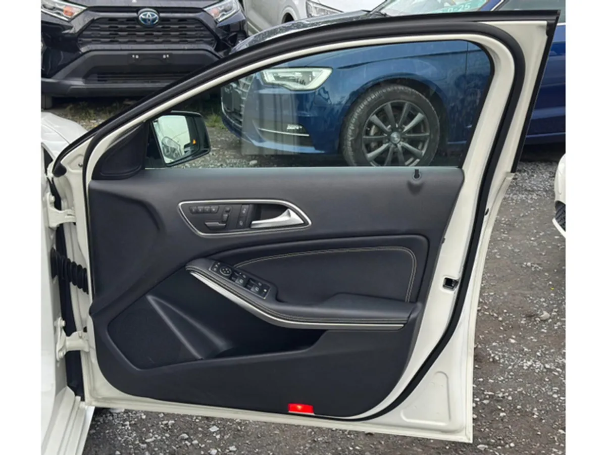 Mercedes-Benz A-Class A180 Automatic Low Mileage ( - Image 5