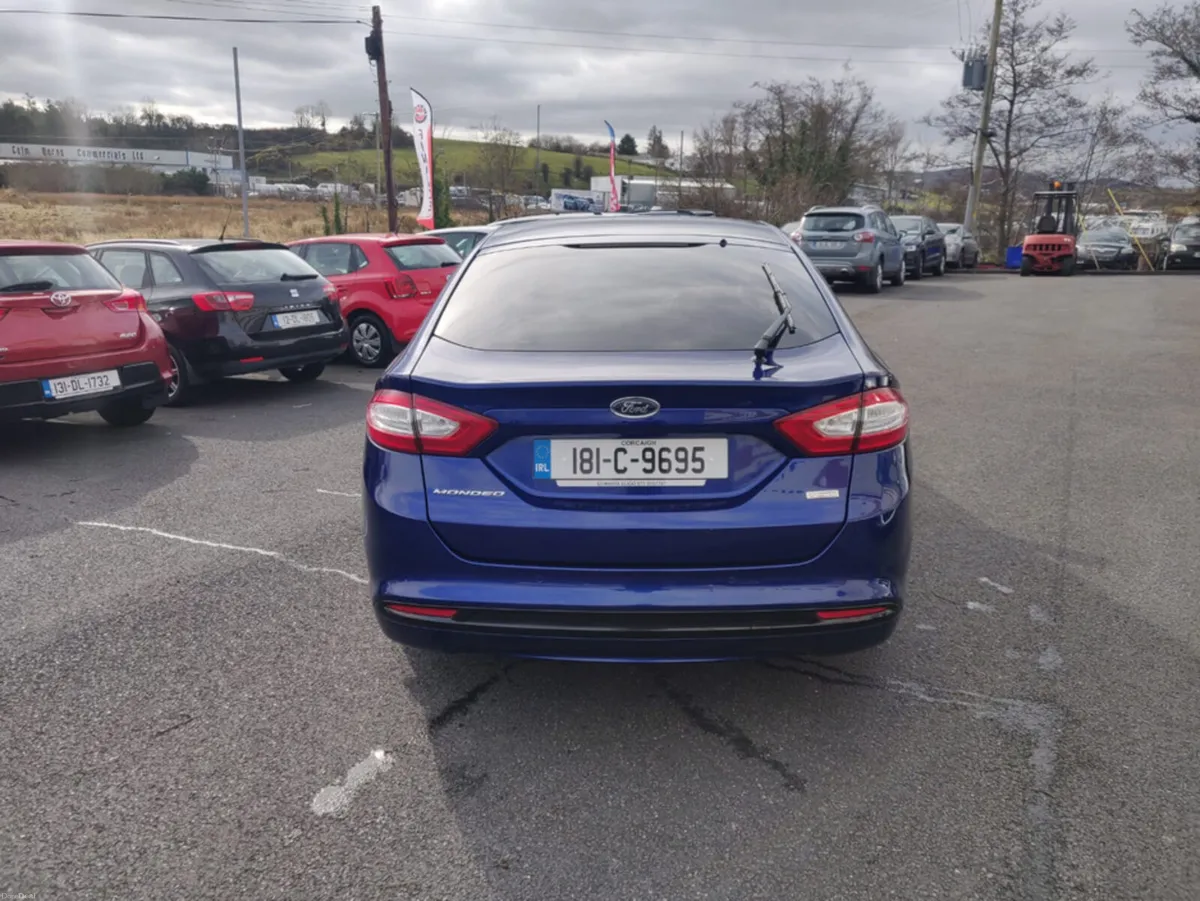 Ford Mondeo TITANIUM 1.5 TD 120PS 6SPEED 4DR - Image 5