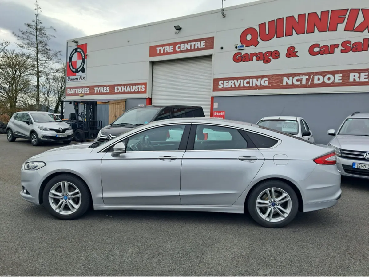 Ford Mondeo ZETEC 5DR 1.5 TDCI 120PS 4DR - Image 2