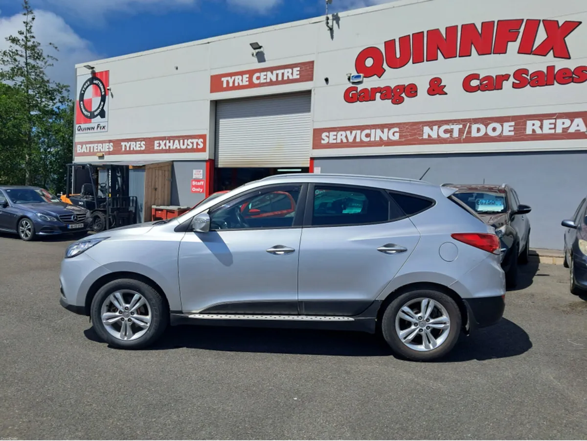Hyundai ix35 1.7 SPORT 4DR - Image 2
