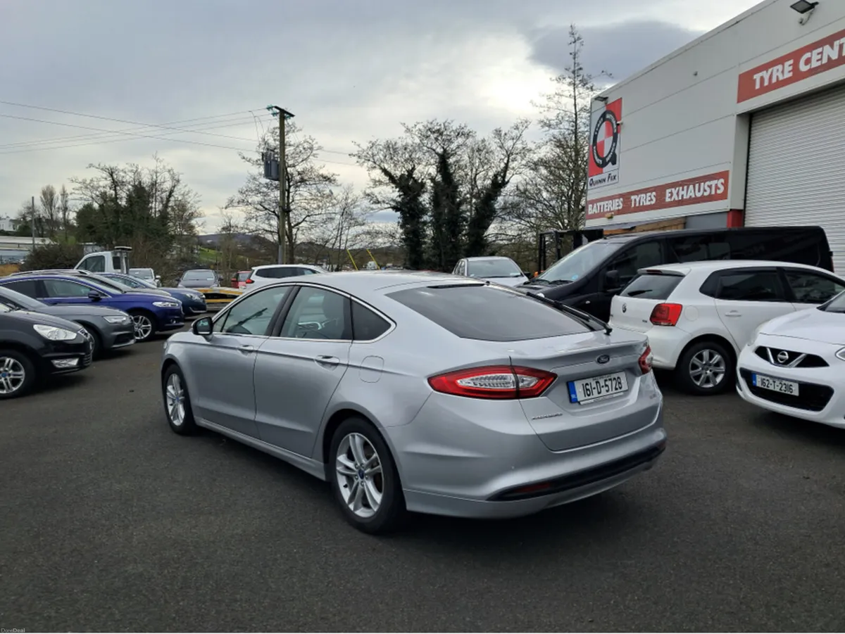 Ford Mondeo ZETEC 5DR 1.5 TDCI 120PS 4DR - Image 3