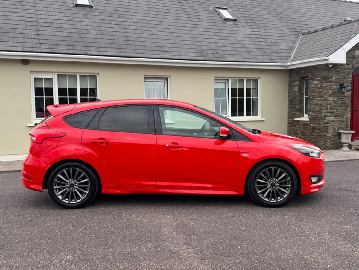 Ford Focus ST-LINE 1.5 TD 120PS 6SPEED 4DR - Image 5