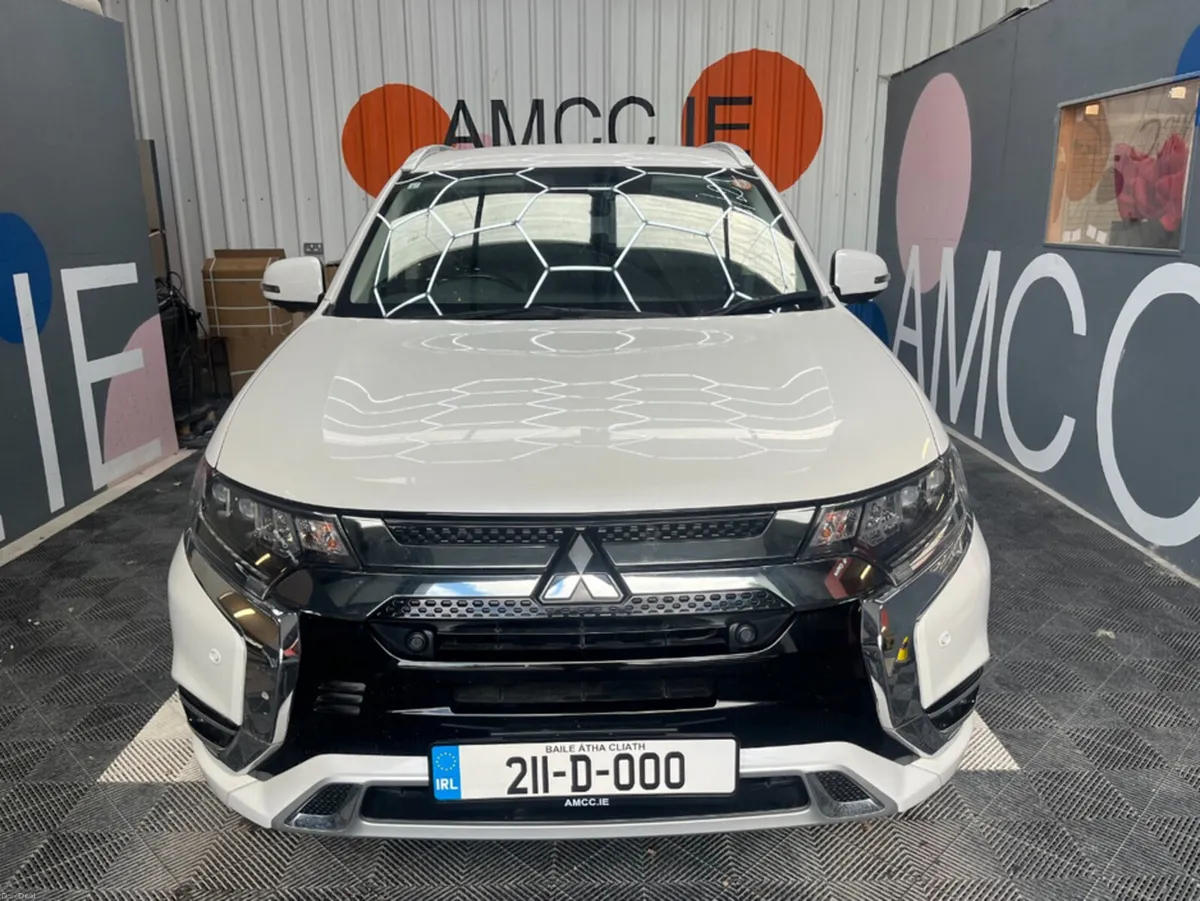 Mitsubishi Outlander 2021 OUTLANDER PHEV G PLUS PA - Image 2