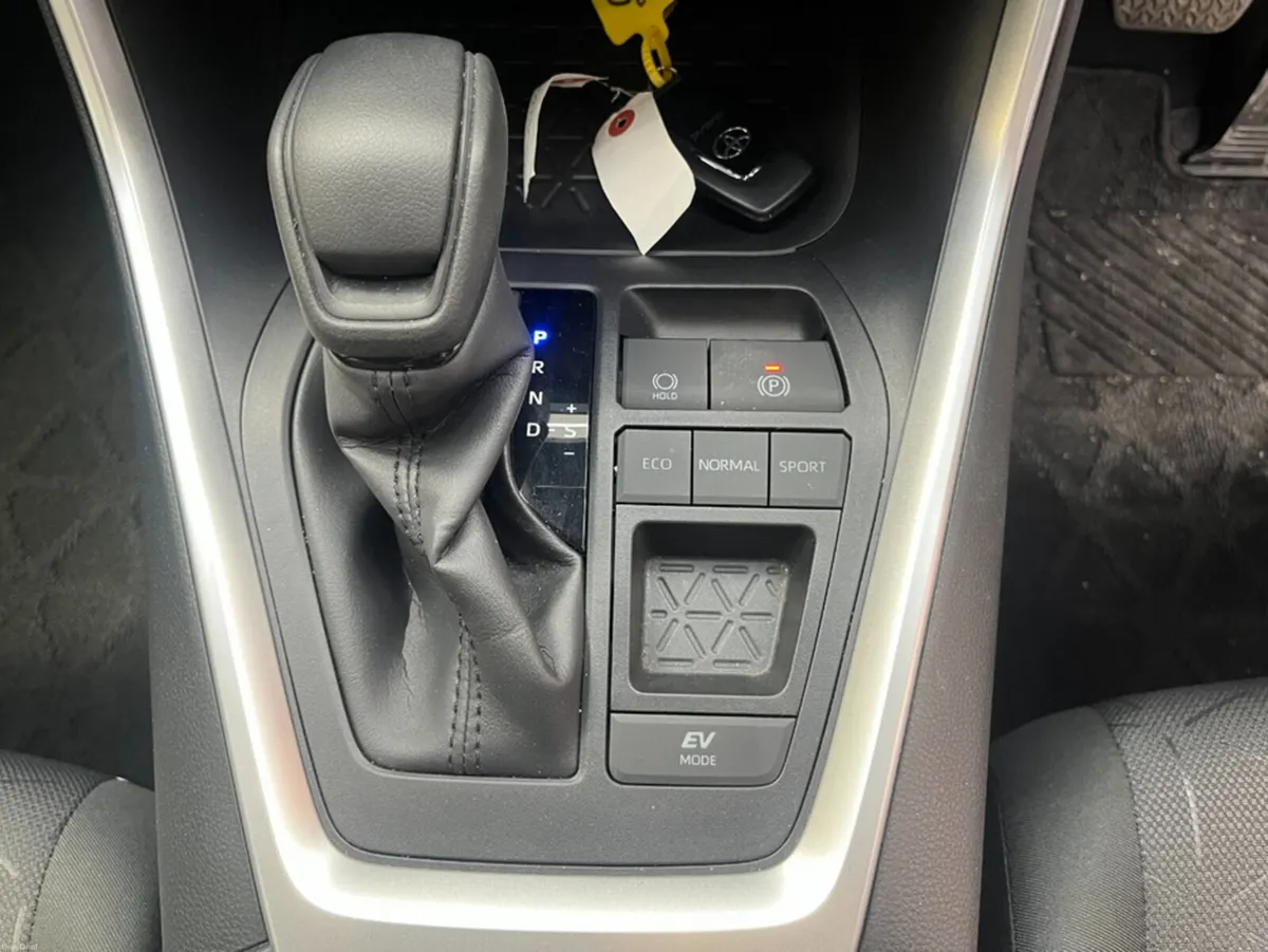 Toyota RAV4 2023 TOYOTA RAV4 HYBRID X AUTOMATIC/ C - Image 5