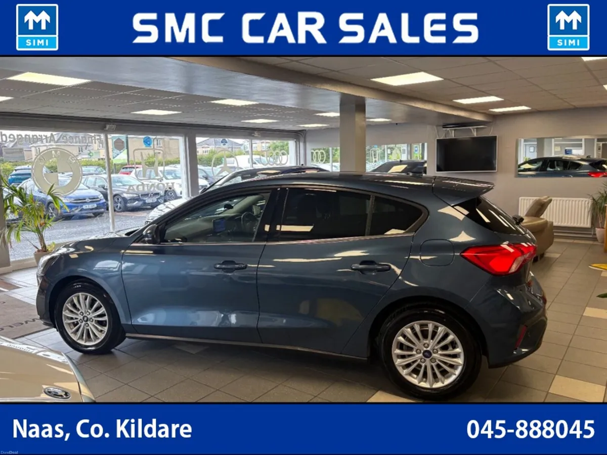 Ford Focus TITANIUM EDITION 5DR 1.0T125 MHEV - Image 6