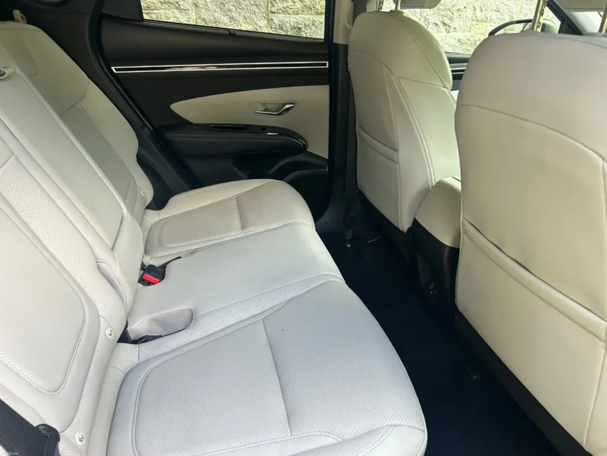 Hyundai Tucson IX35 EXECUTIVE PLUS DIESEL 5 5DR**/ - Image 6