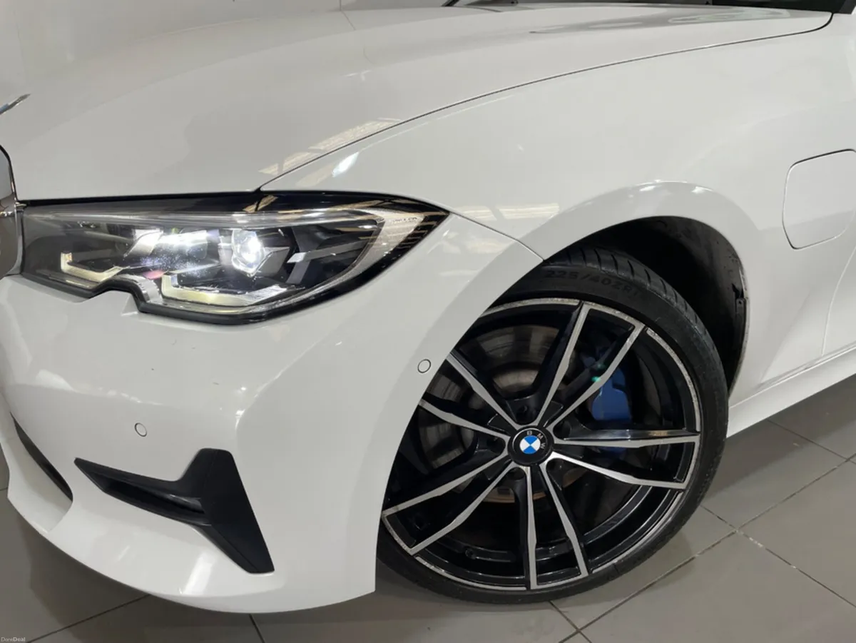 BMW 3-Series 330E SE PRO 4DR AUTO - Image 4