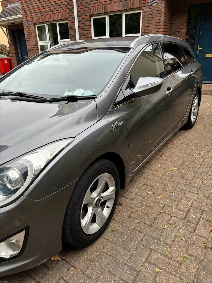 Hyundai i40 2014 Estate - Image 2