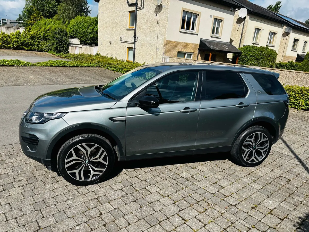 2015 LAND ROVER DISCOVERY TD4 7 SEATS AUTO - Image 3