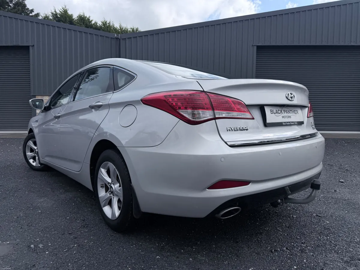 Hyundai i40 141’ Executive LOW MILEAGE/FRESH NCT - Image 3