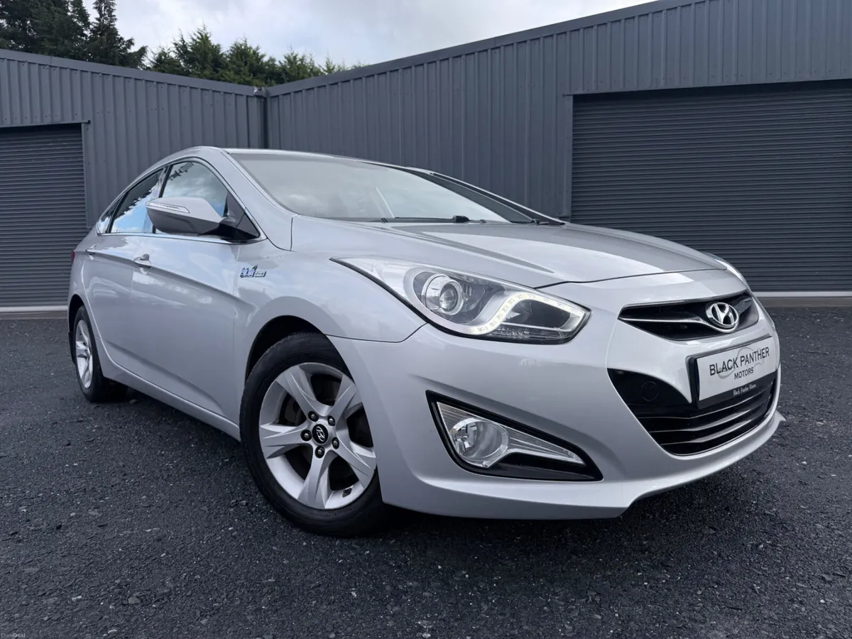 Hyundai i40 141’ Executive LOW MILEAGE/FRESH NCT - Image 1