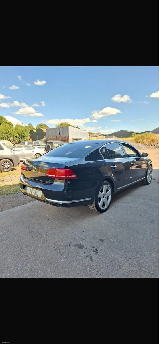 Volkswagen Passat - Image 6
