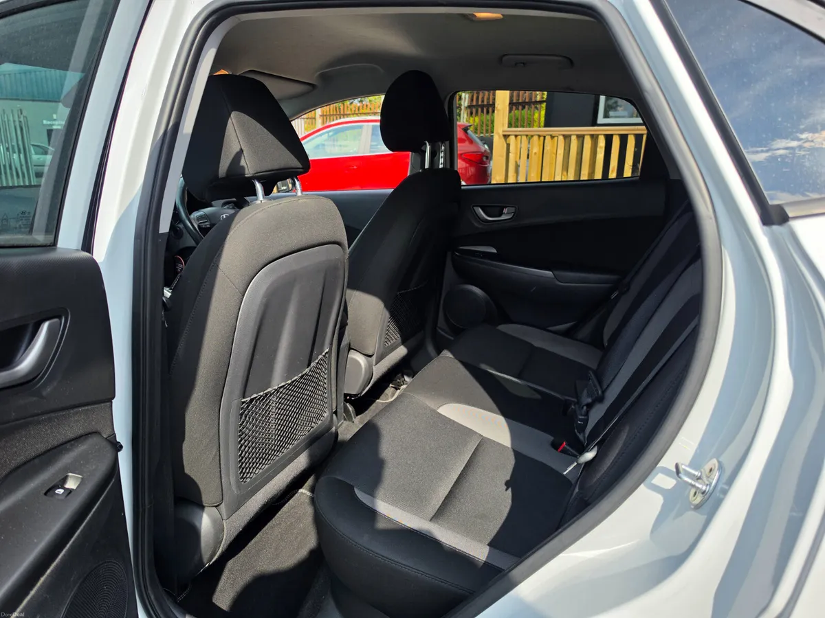 181 HYUNDAI KONA *1.0*LOW KMS* - Image 6