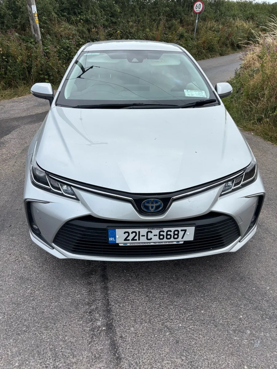 221 Toyota Corolla 1.8 petrol hybrid - Image 4