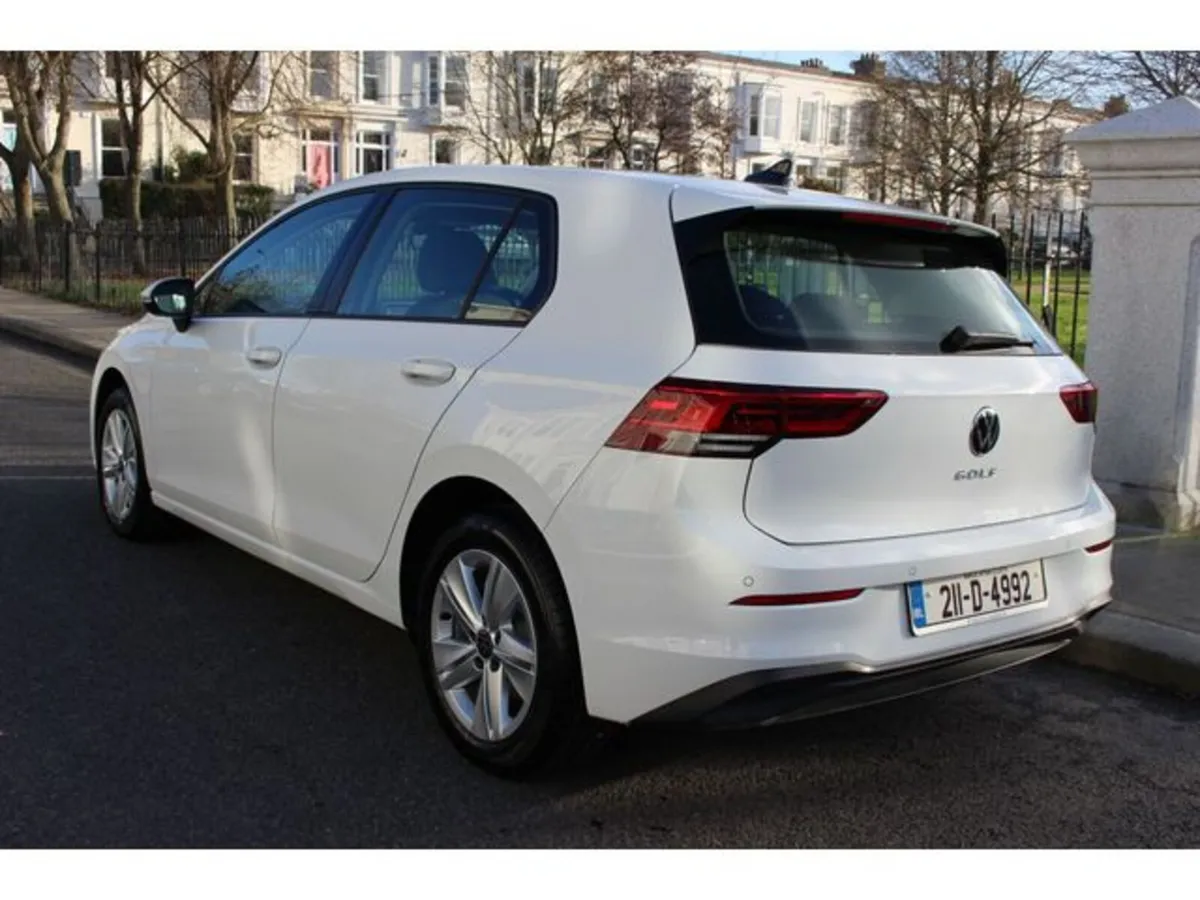 Volkswagen Golf Life 1.0 TSI 110HP 5DR, ONE OWNER, - Image 6