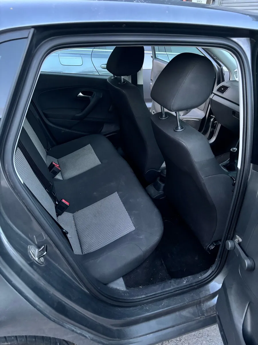 2012 Volkswagen Polo - Low KM - Image 6