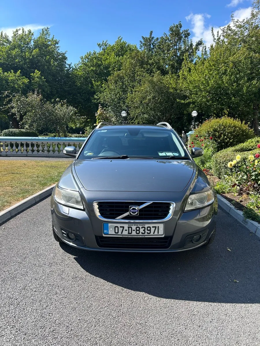 Volvo V50 T5 2.5 Petrol 5-Cylinder - Image 6