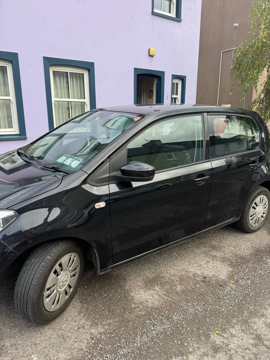 2016 Volkswagen Up! Automatic - Image 3