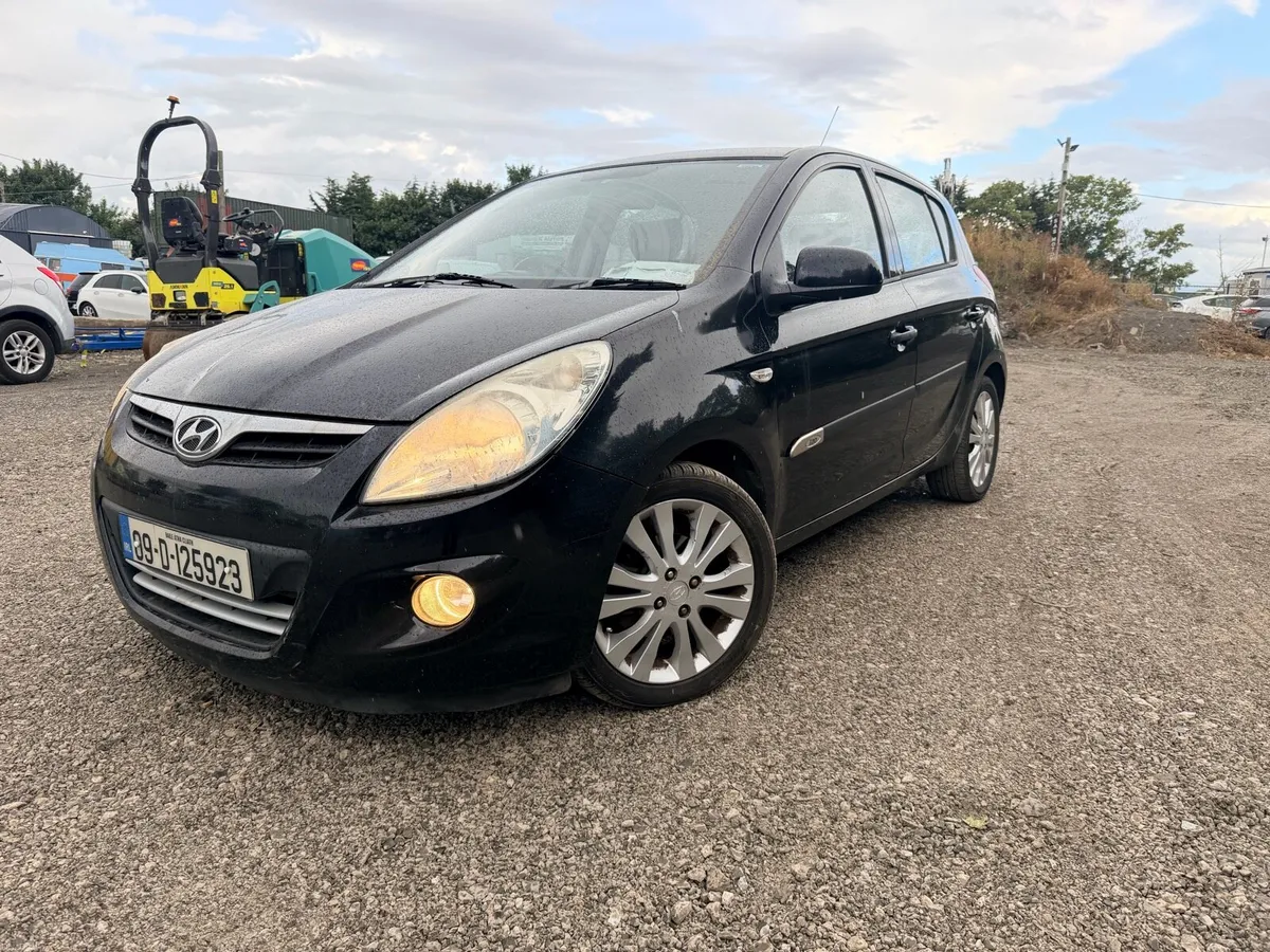 Hyundai i20 Style, NEW NCT 11/27! - Image 1