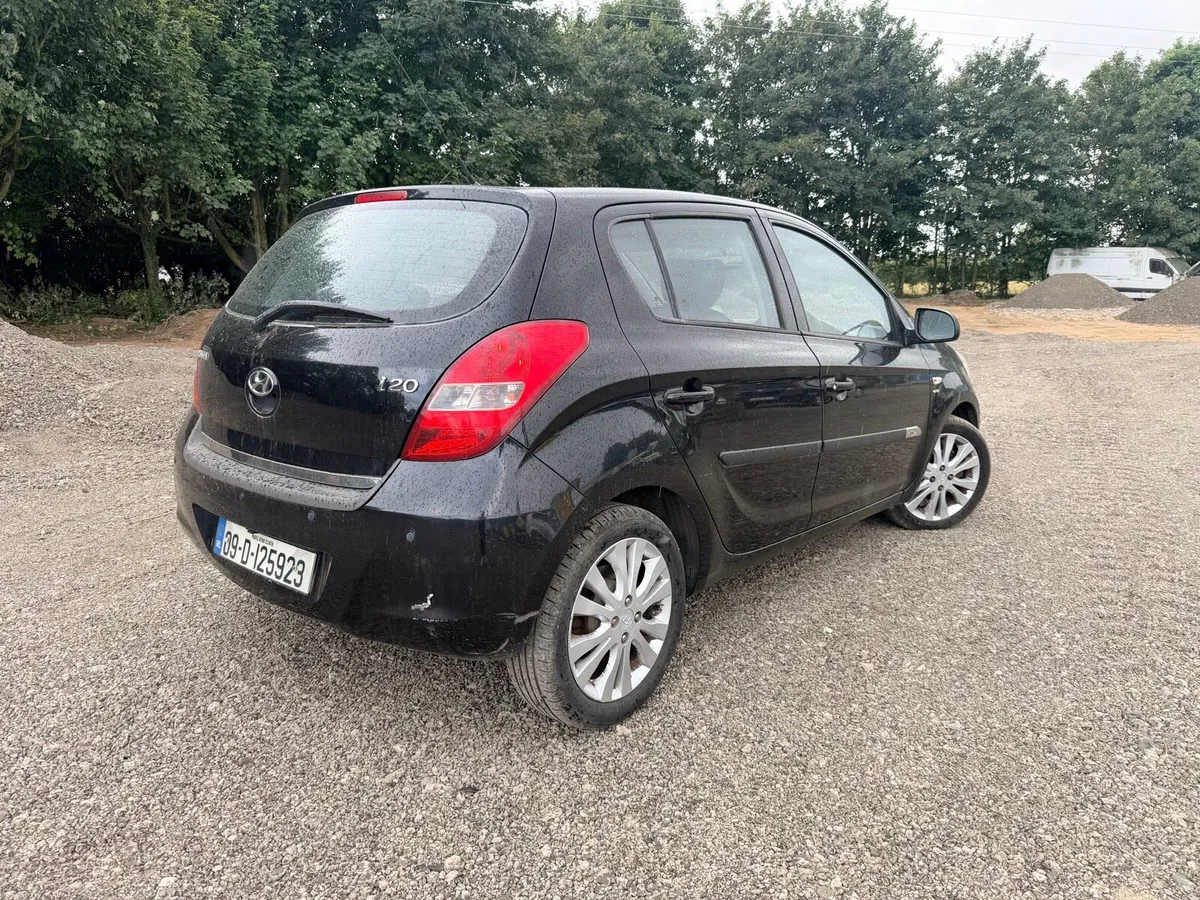Hyundai i20 Style, NEW NCT 11/27! - Image 4