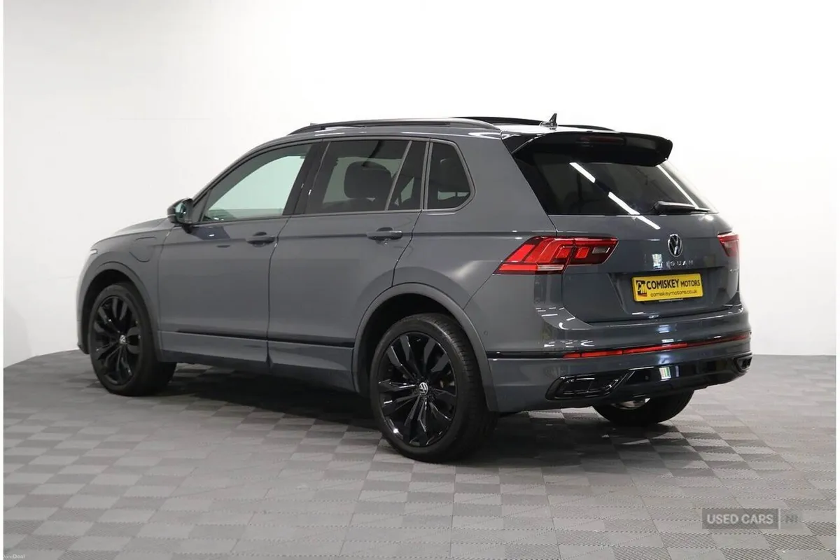 Volkswagen Tiguan TSI Black Edition - Image 4