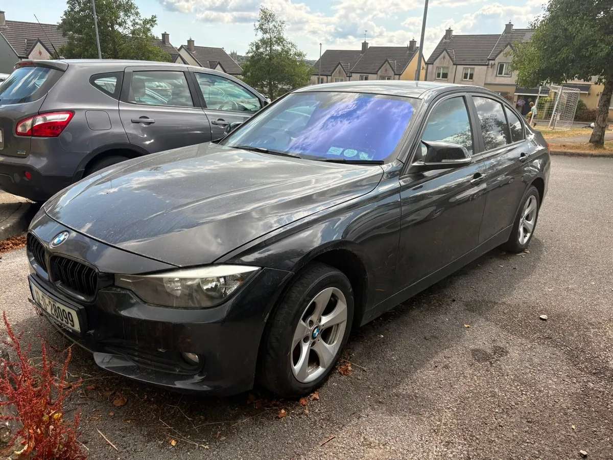 12 BMW 316D F30 FOR PARTS OR REPAIR - Image 1