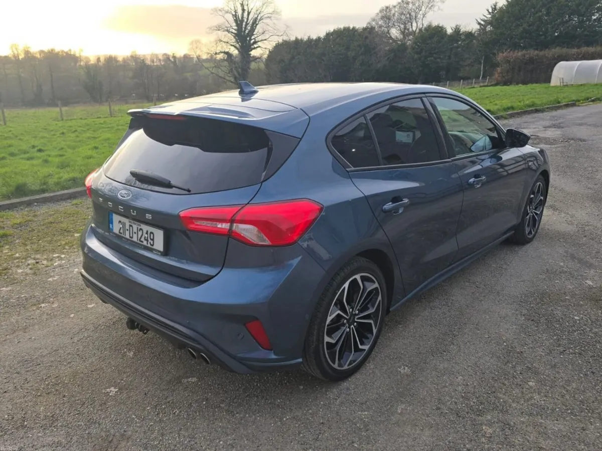 Ford Focus  STline - Image 4