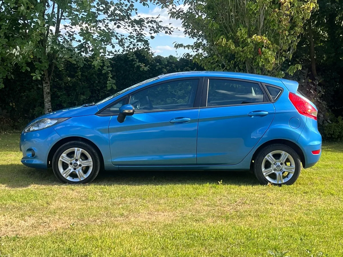 2010 Ford Fiesta - NCT JUST PASSED - APPLE CARPLAY - Image 3