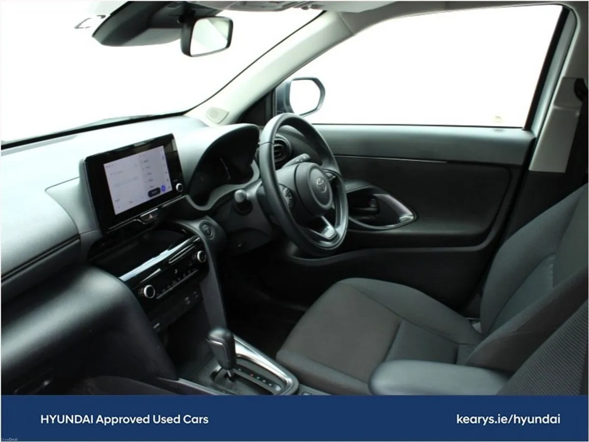 Toyota Yaris Cross YARIS CROSS - HYBRID - FINANCE - Image 5