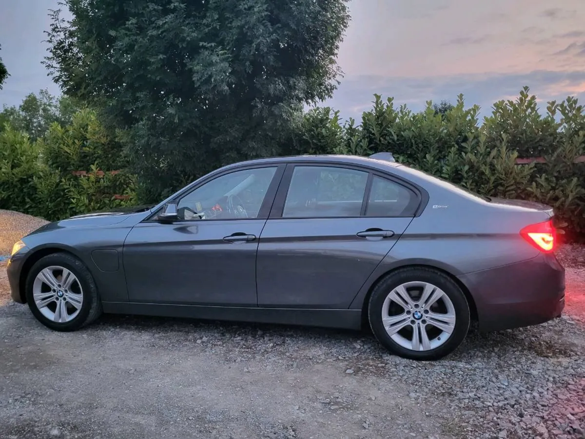 BMW 330E PHEV. SPORT. 2016. €10950 - Image 3