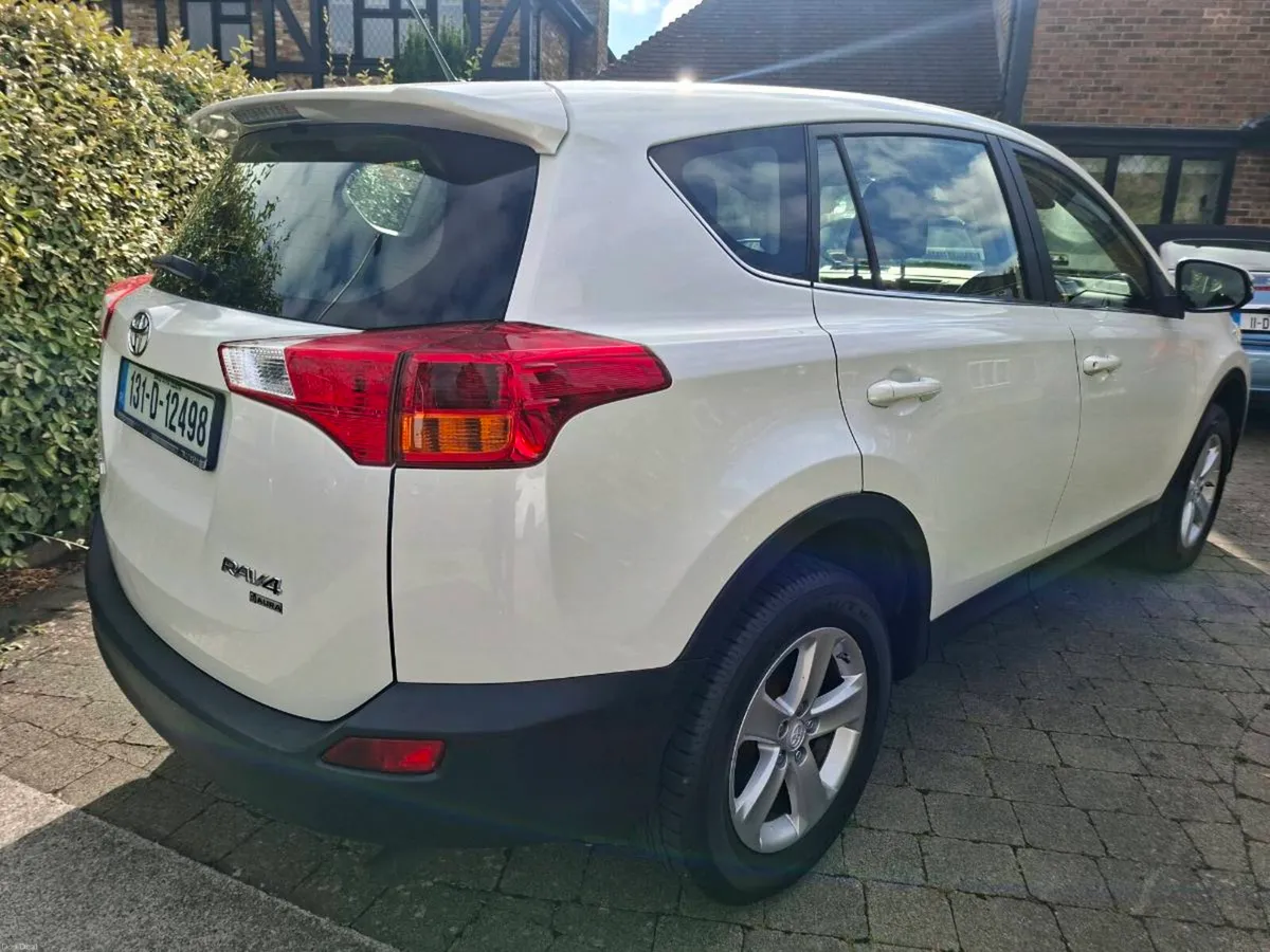 TOYOTA  RAV 4 2013 NEW MODEL ONLY 154000 KLMS - Image 3