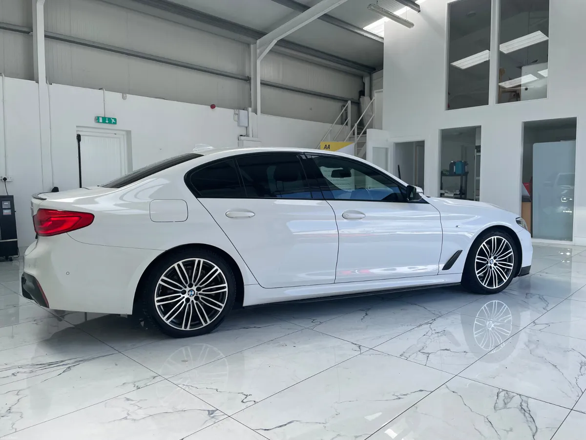 2019 BMW 520D (523d) M-SPORT - Image 2