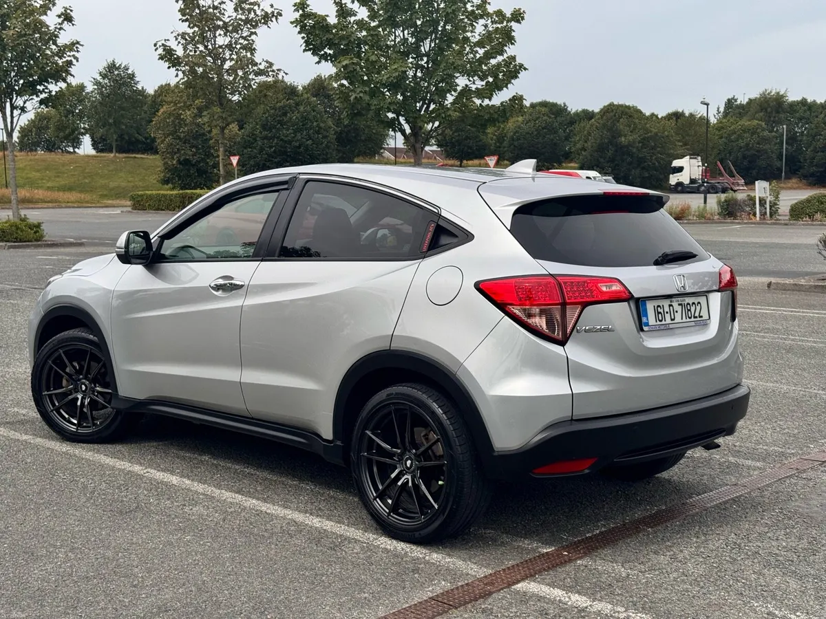 🚗 HONDA VEZEL 1.5 AUTOMATIC – 2016 | GREAT VALUE! - Image 2