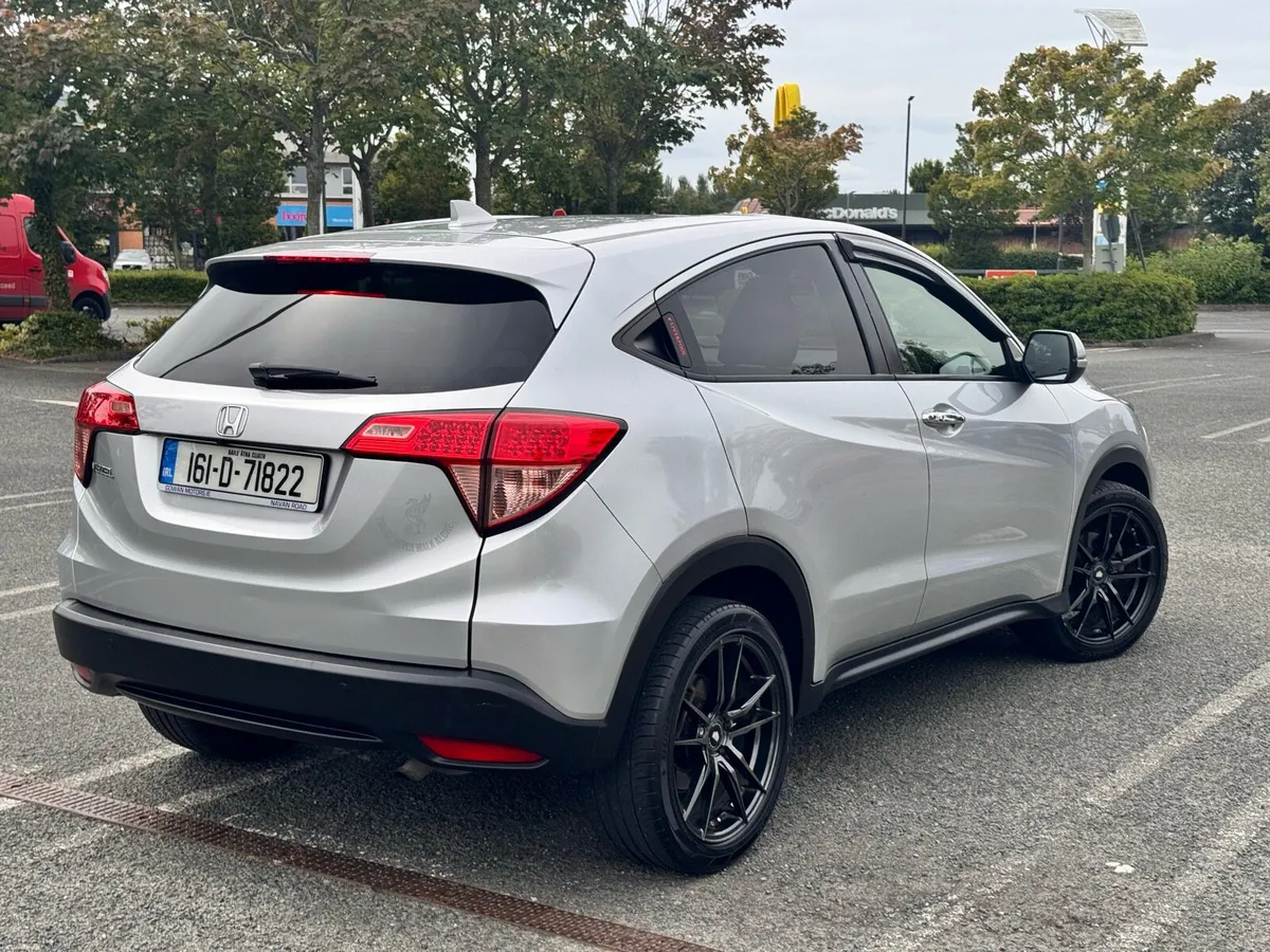 🚗 HONDA VEZEL 1.5 AUTOMATIC – 2016 | GREAT VALUE! - Image 3
