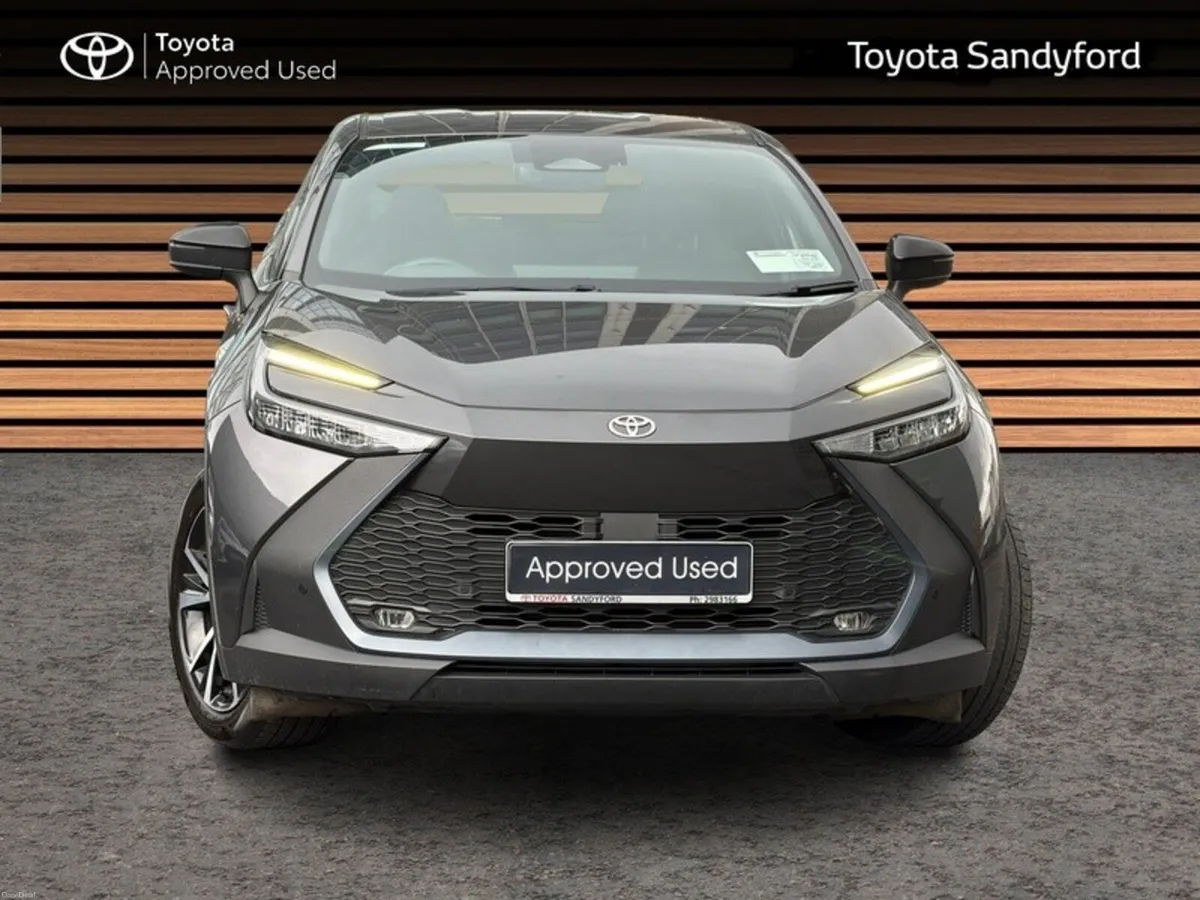 Toyota C-HR HYBRID SPORT // HEATED SEATS // APPLE - Image 5