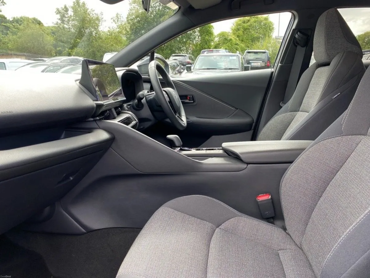 Toyota C-HR C-HR HEV Sport+ - Image 6