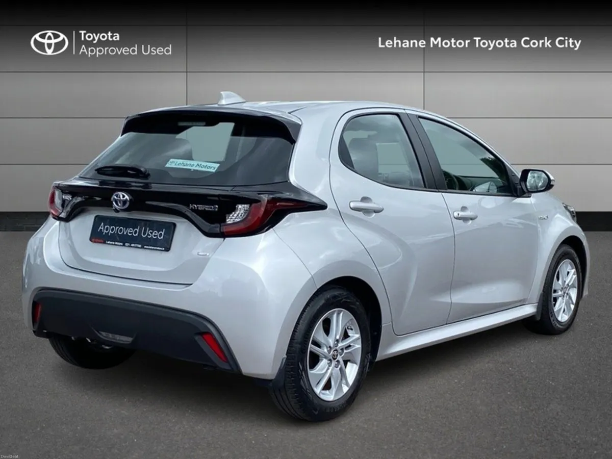 Toyota Yaris HYBRID LUNA 4DR AUTO - Image 2