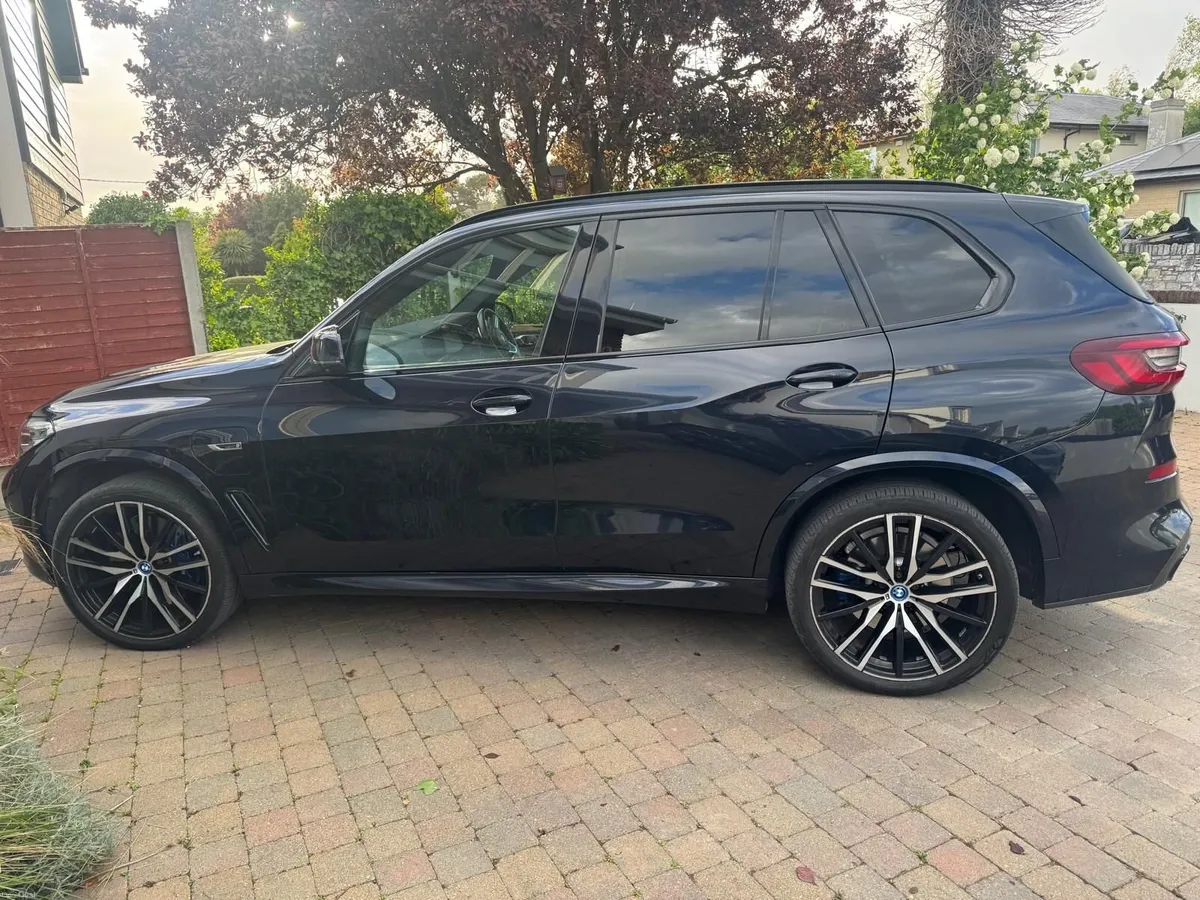 BMW X5 2022 XDrive 45E M Sport - Image 5
