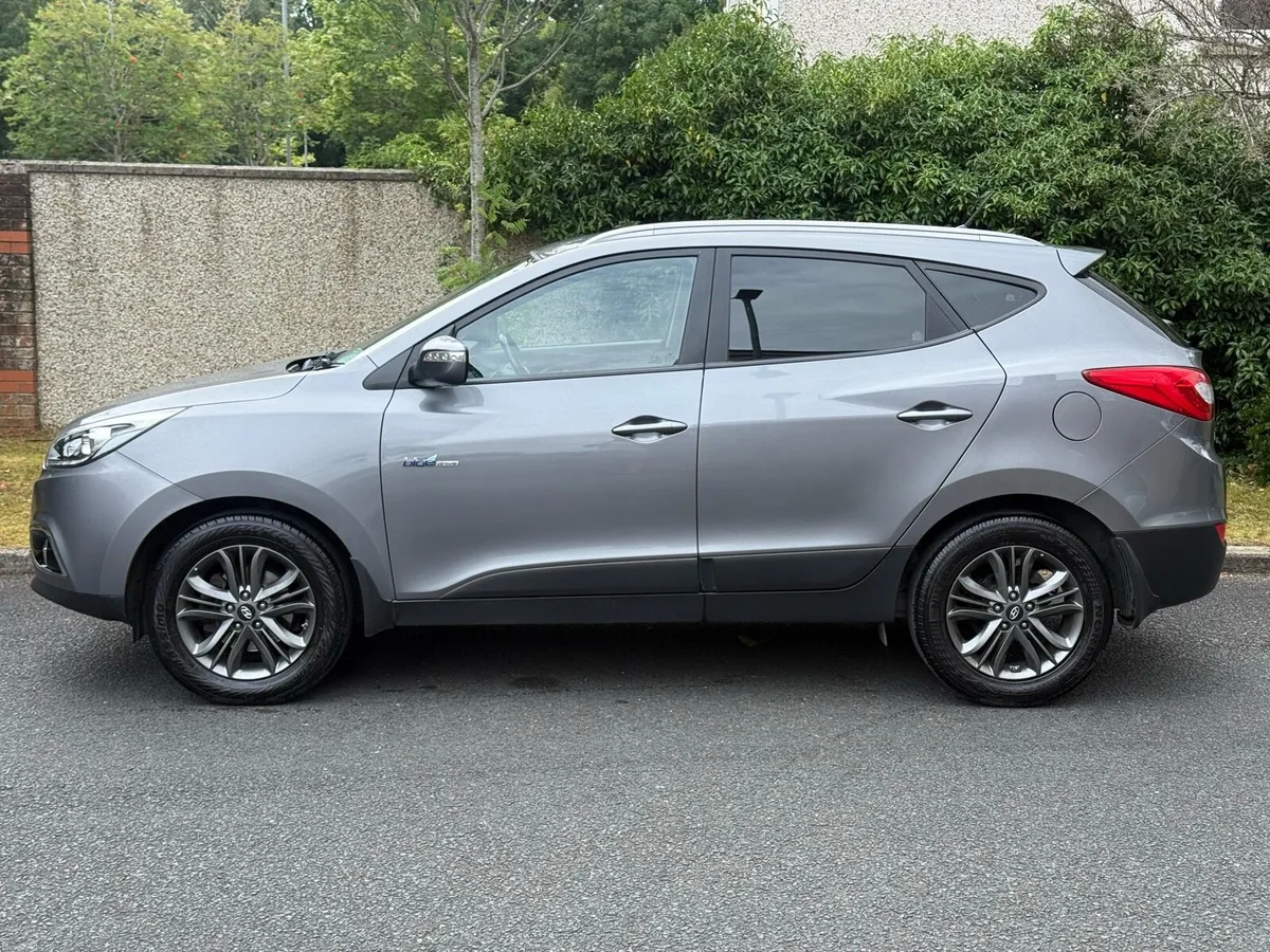 152 Hyundai ix35 188kms NEW NCT 08/27 - Image 2