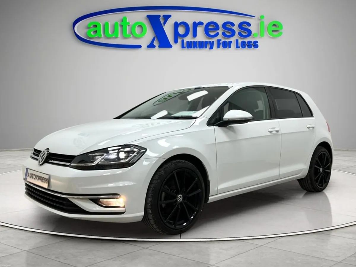 Volkswagen Golf 1.2 TSI Automatic, Reversing camer - Image 5