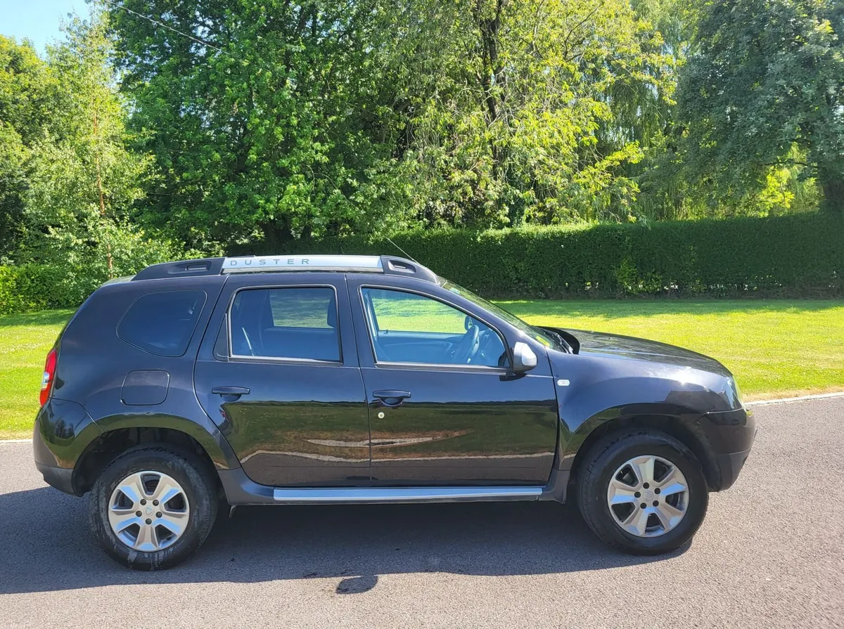 Dacia Duster SIGNATURE 1.5 DCI110 4X4Dr - Image 3