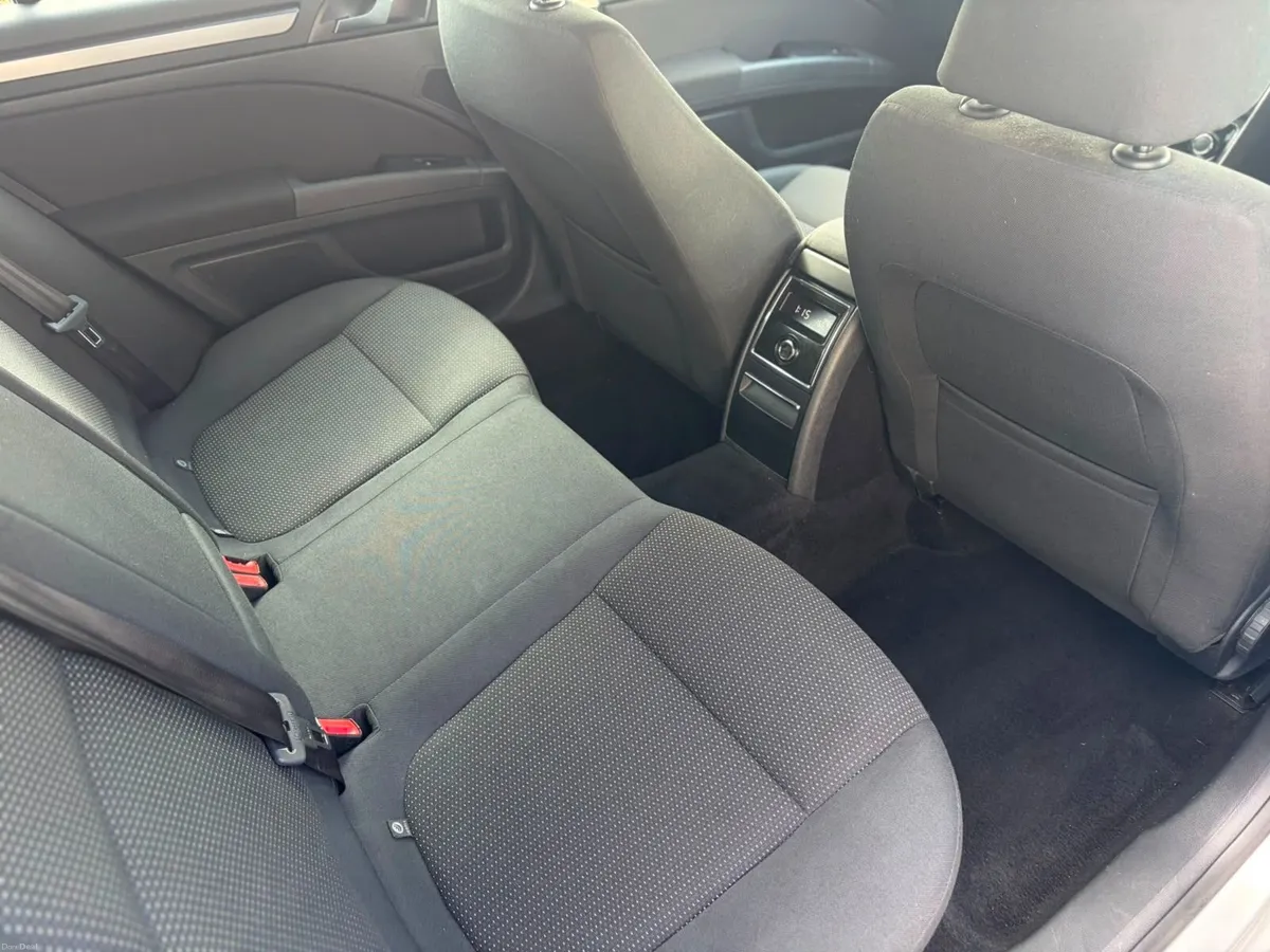 Skoda Superb 1.6 TDI S Greenline 11 103BHP, 2012 - Image 5