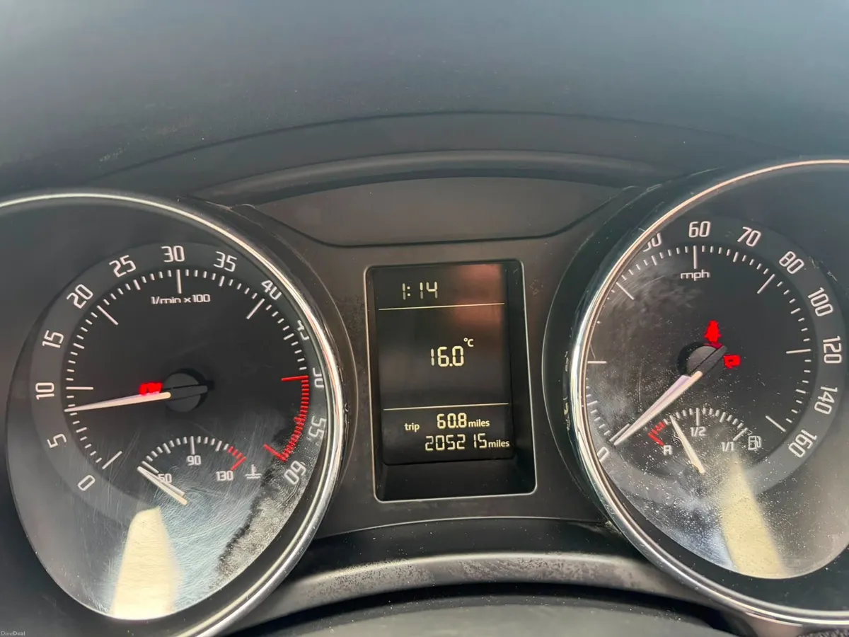 Skoda Superb 1.6 TDI S Greenline 11 103BHP, 2012 - Image 6