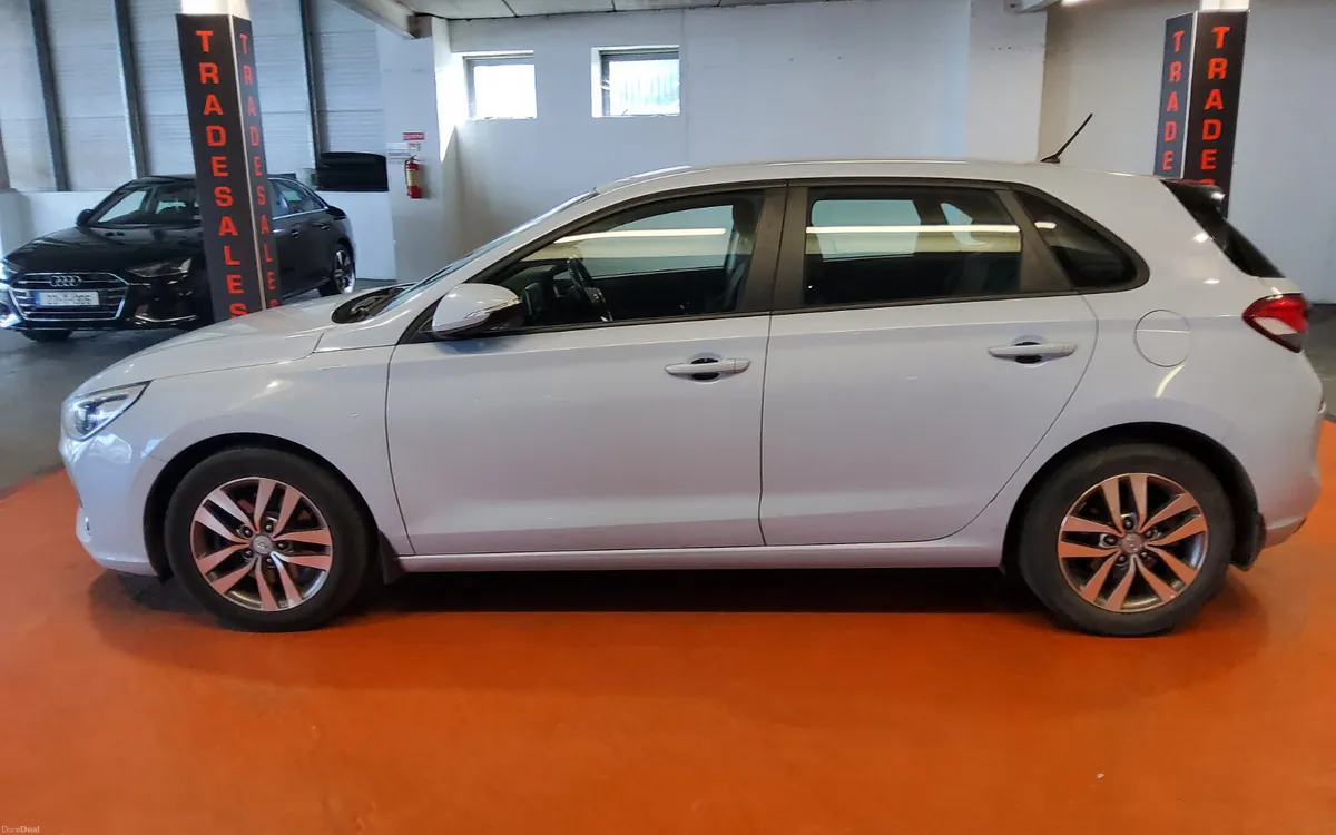 Hyundai i30 2018 - Image 6